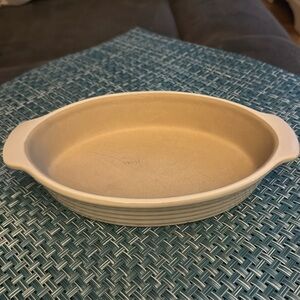 Pampered Chef New Traditions Collection Small Oval Baker Stoneware Ivory